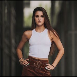 Meet your Posher, Sierra